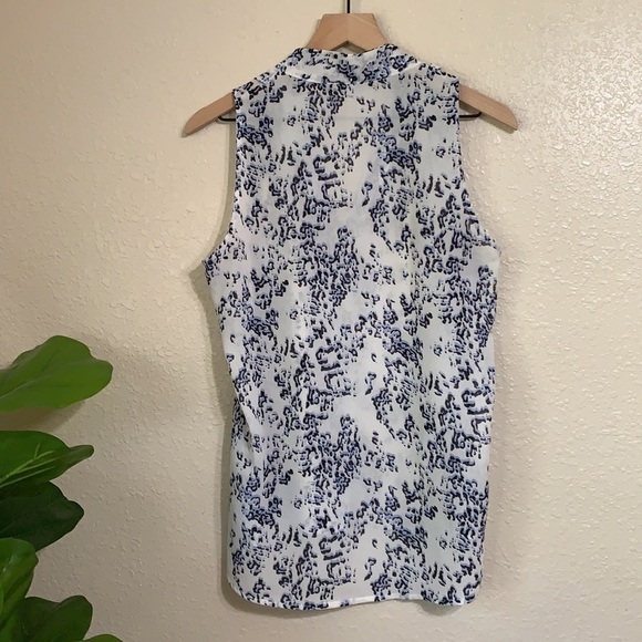 Rose & Olive | animal print sleeveless top - Picture 5 of 10